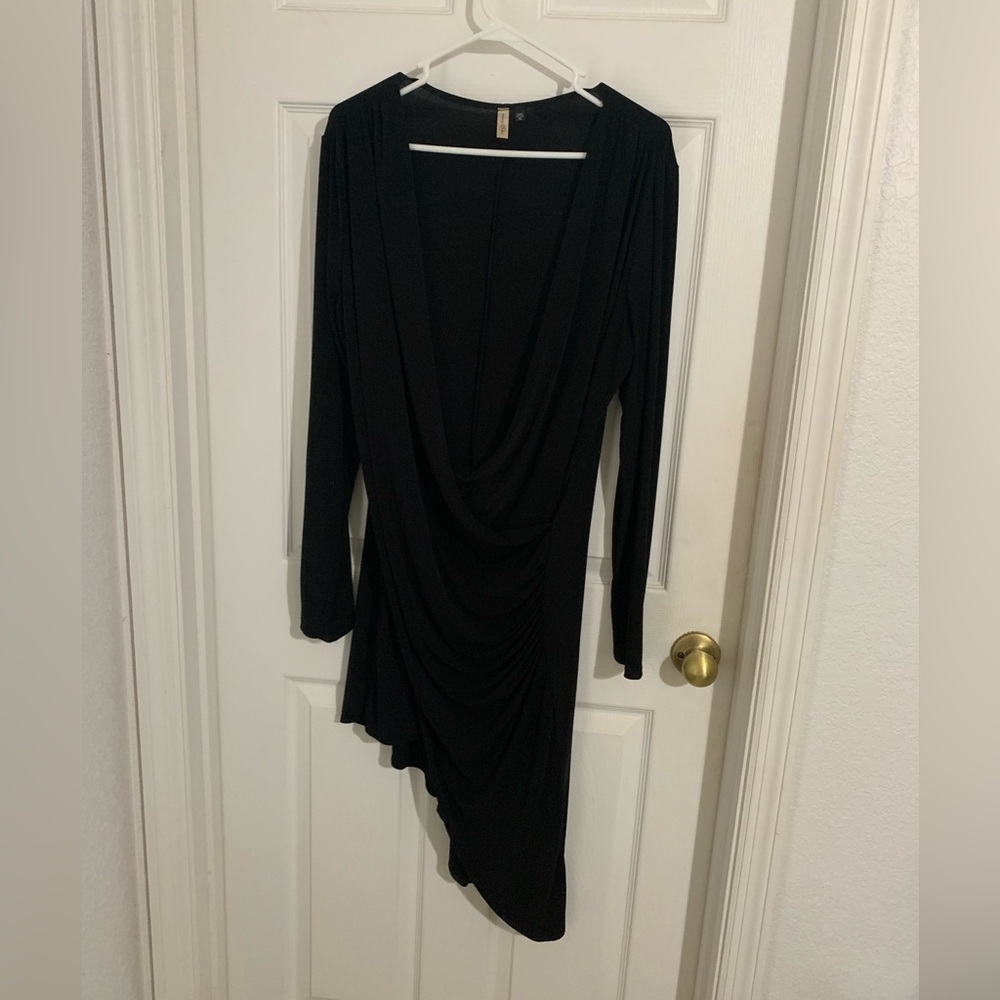 Cute little black dress